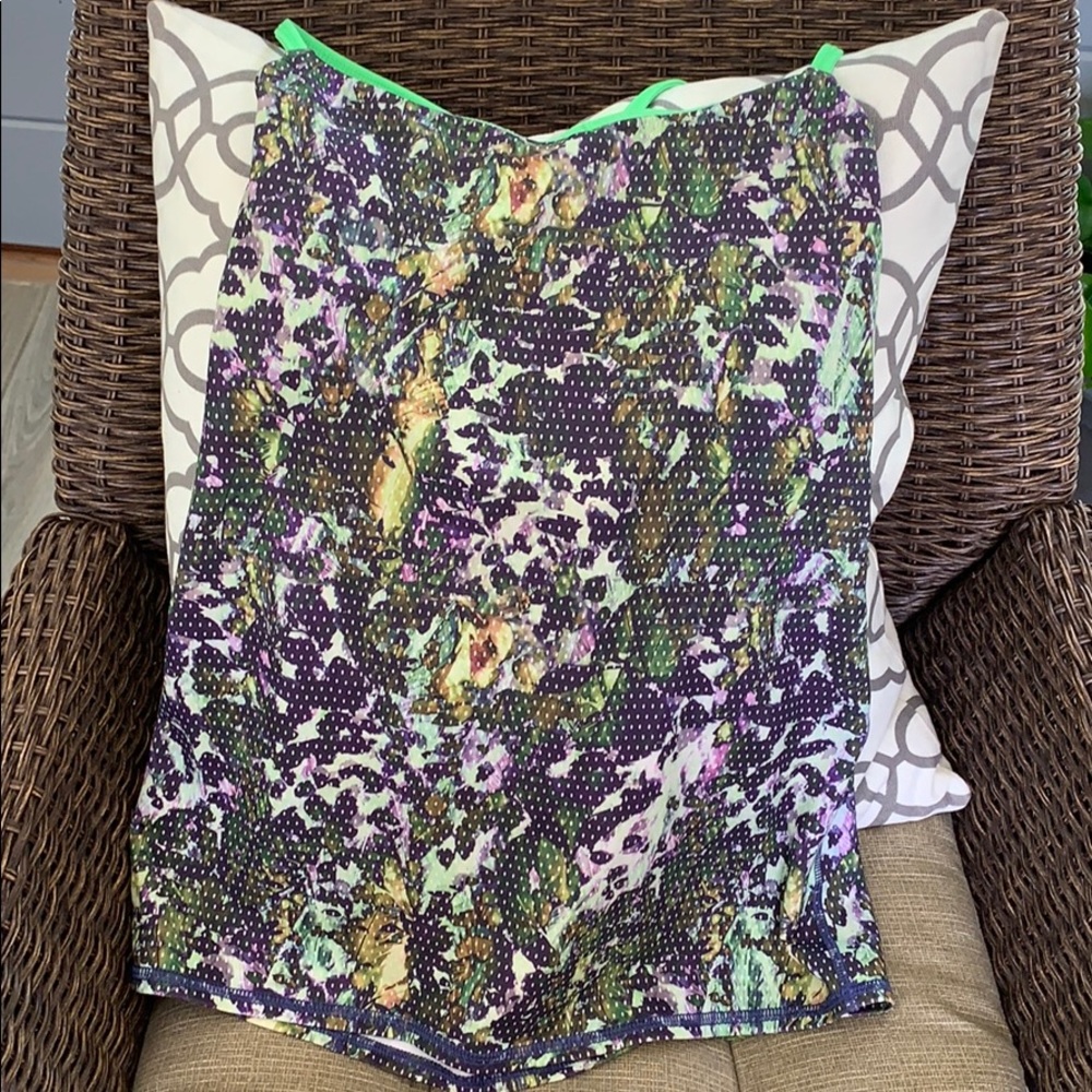 Lululemon top